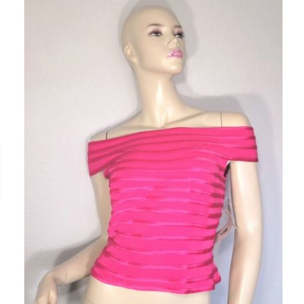 NWT JS Signature Fitted Off the Shoulder Pink Bodice Top 6